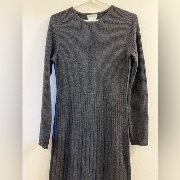 34. Milano Maxi Dress - Picture 10 of 10